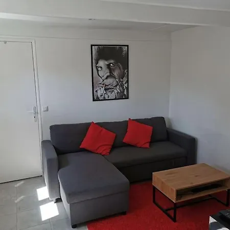 בית נופש Maison 47m2 A 800 M De La *